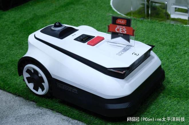 2025 多款机器人产品让你“穿越”未来j9九游会真人第一品牌科沃斯亮相 CES(图4)