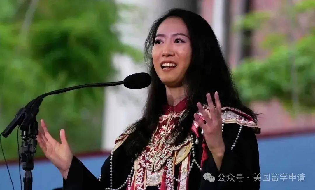 演讲的中国女生蒋雨融来自青岛英高毕业本科就读于杜克九游会真人游戏第一品牌震撼全场！史上首位在哈佛毕业(图3)