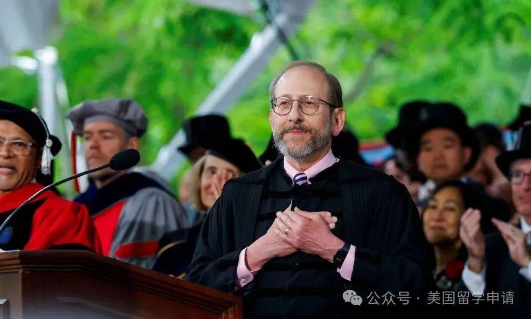 演讲的中国女生蒋雨融来自青岛英高毕业本科就读于杜克九游会真人游戏第一品牌震撼全场！史上首位在哈佛毕业(图6)